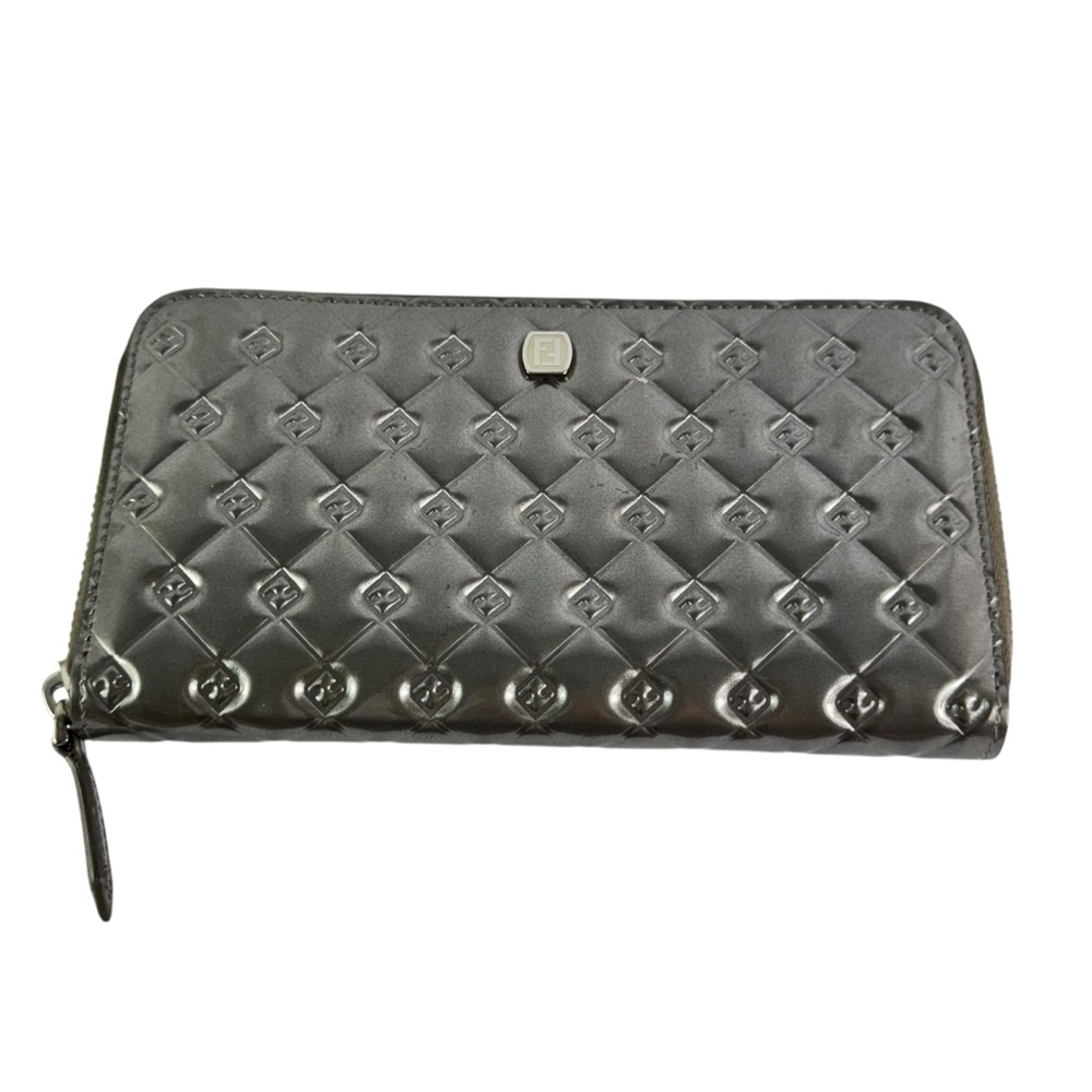 FENDI Silver Patent Leather Zippy Wallet Zip Around Made in Italy Authenticated